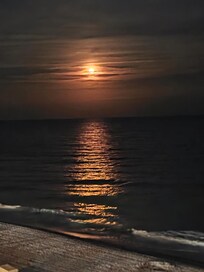 Red moon!