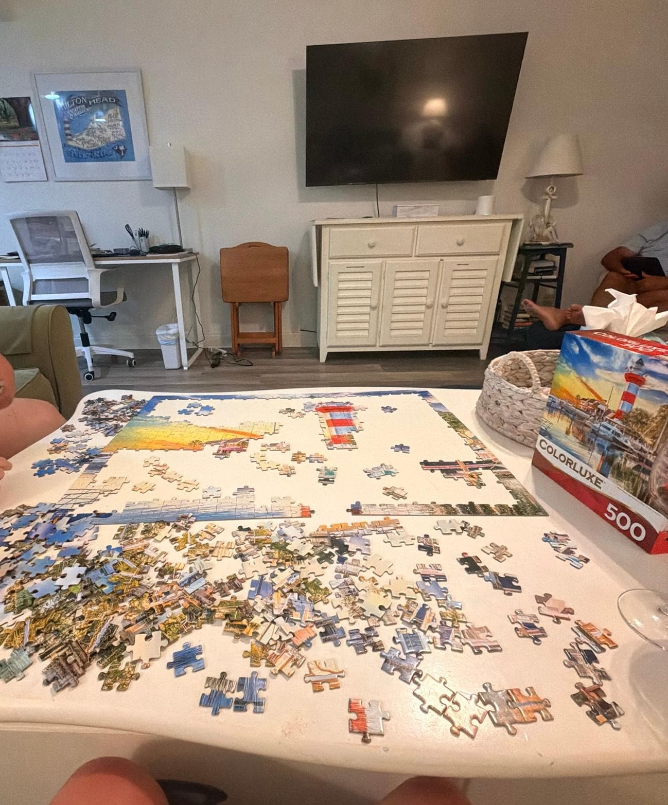 Puzzles, games & activities available 