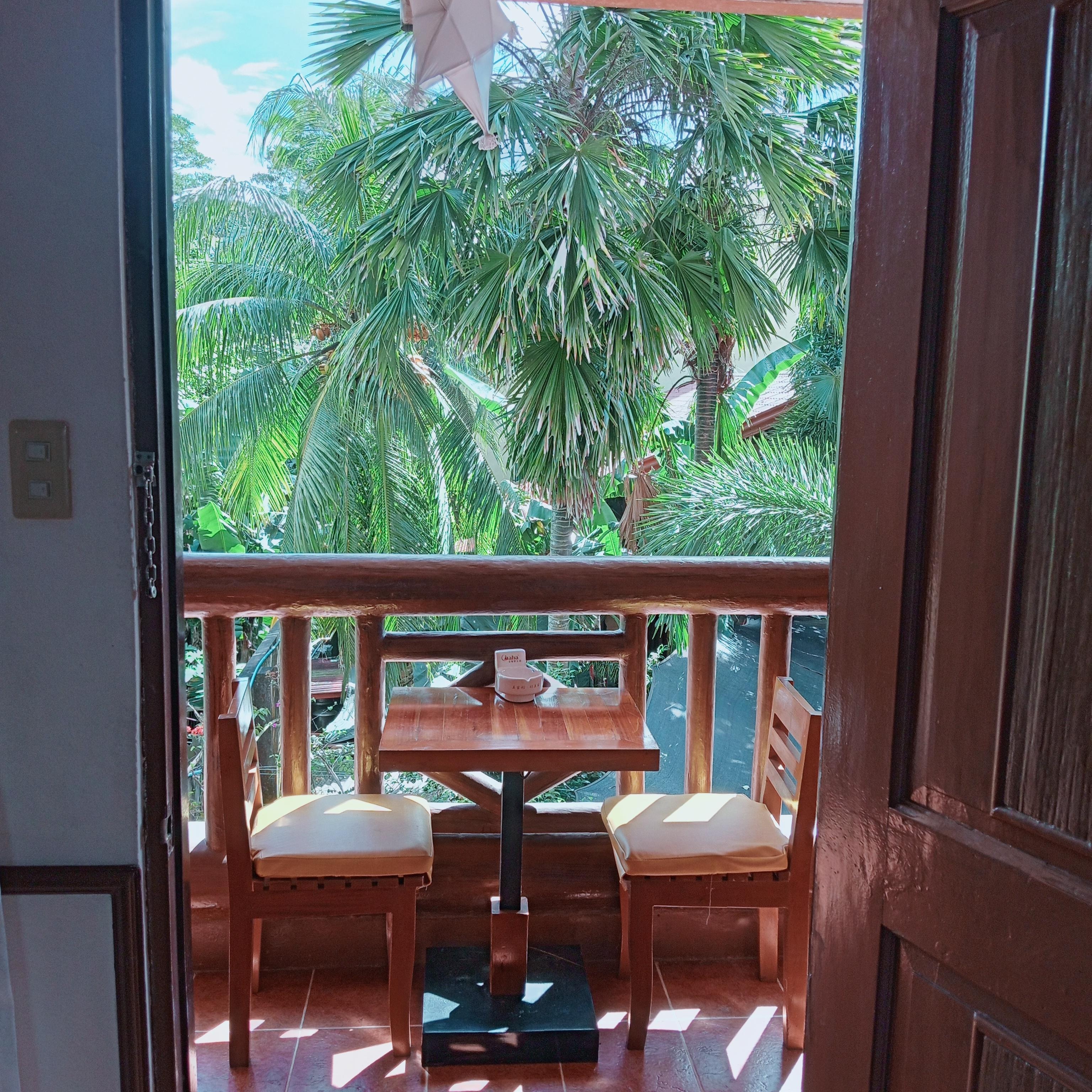 Outdoor verandah seating. 