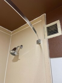 Everything looked like it was just slapped together not nice at all