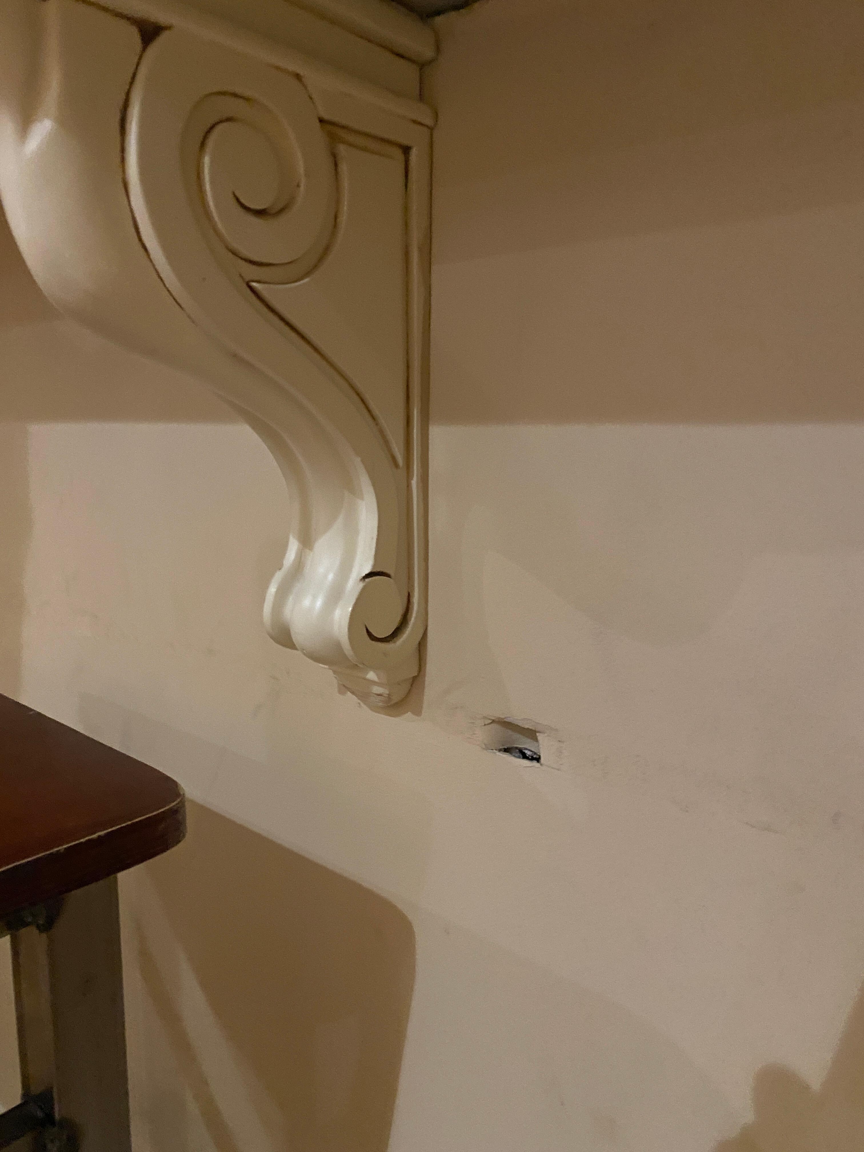 Puncture in bar front
