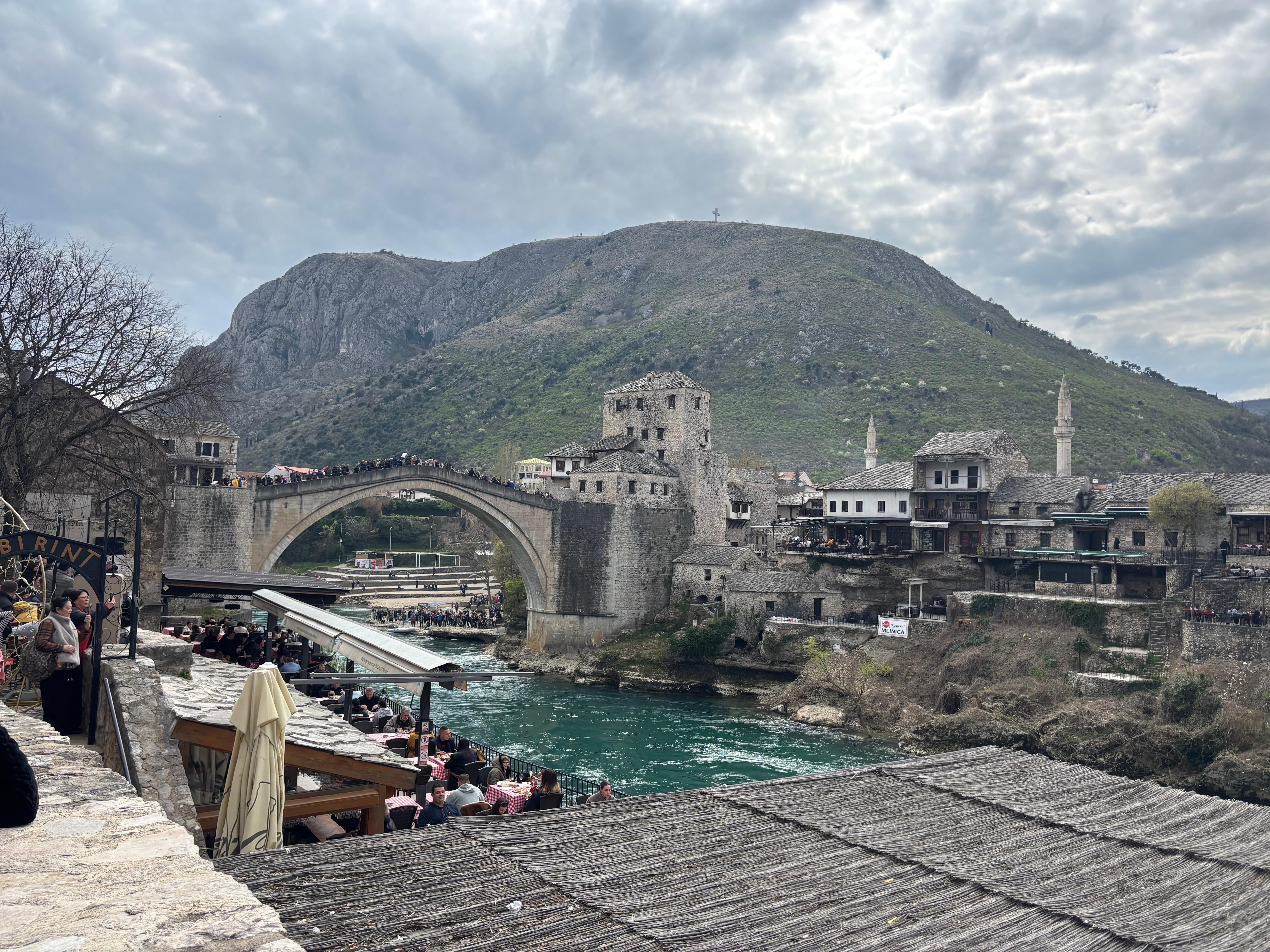 宿から徒歩5分の場所から撮影した旧市街