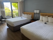 Very spacious n clean bedroom