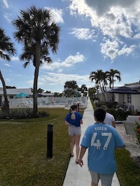 Lovely small walk to the beach