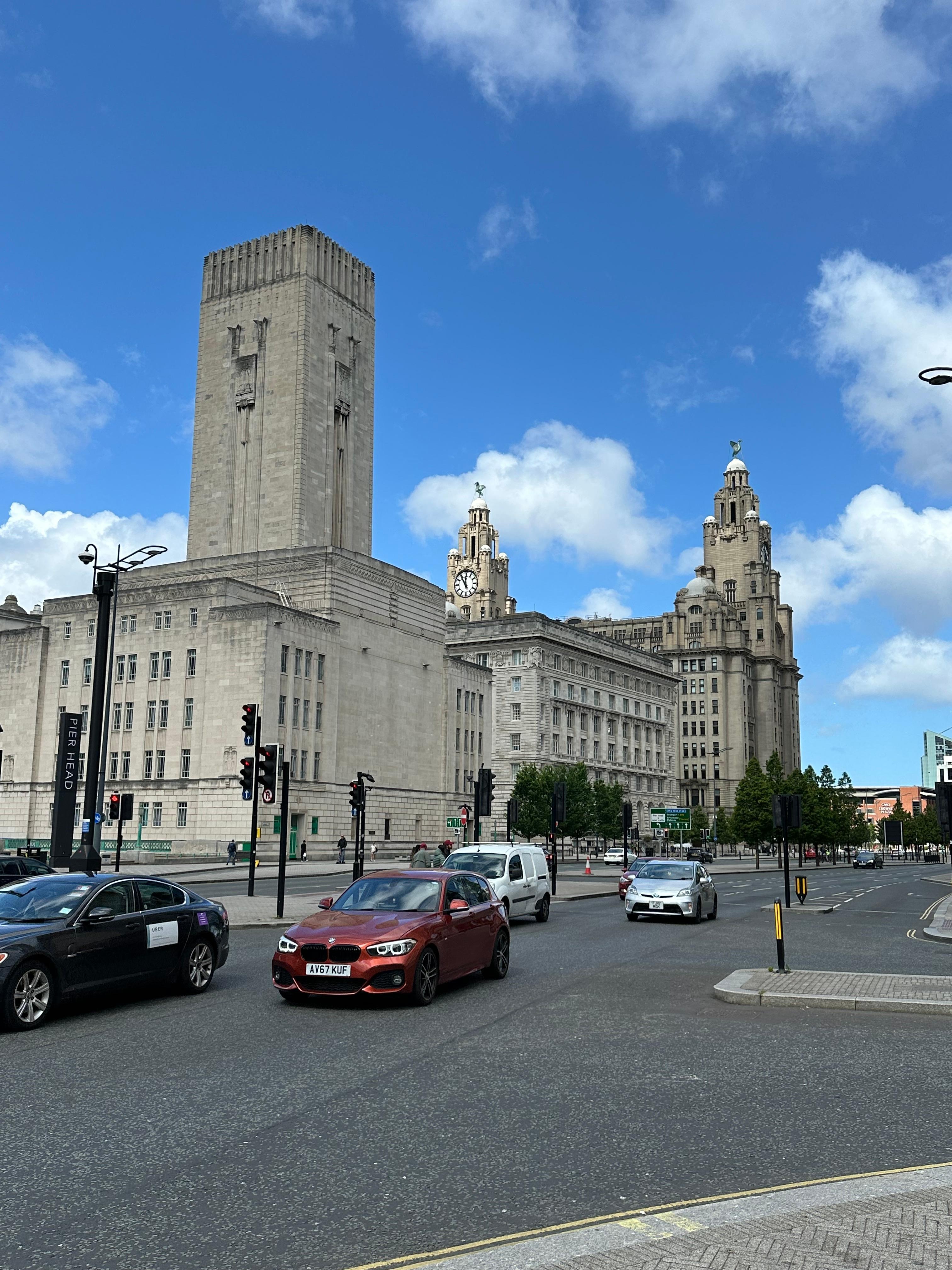 Mycket fina byggnader i Liverpool. 