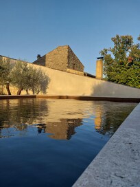 Le jardin et la piscine
