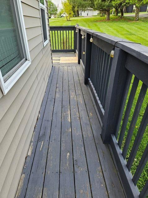 Not as pictured online. Screws and nails sticking out