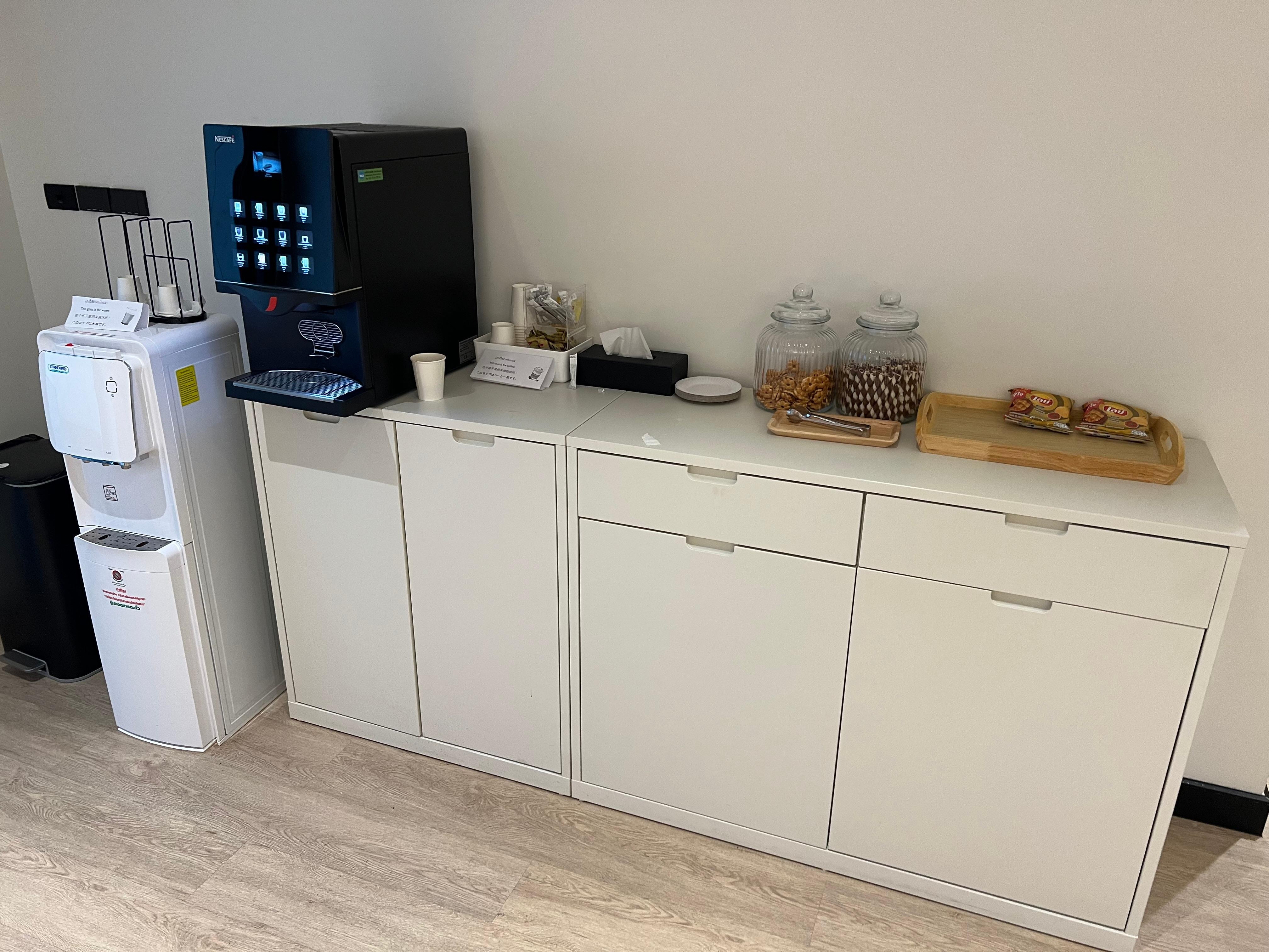 有免費的小吃和咖啡