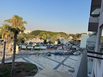 Ausblick auf die baustelle und die Strasse