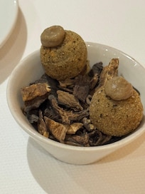 amuse bouche at the Restaurant La Table de Mainaz