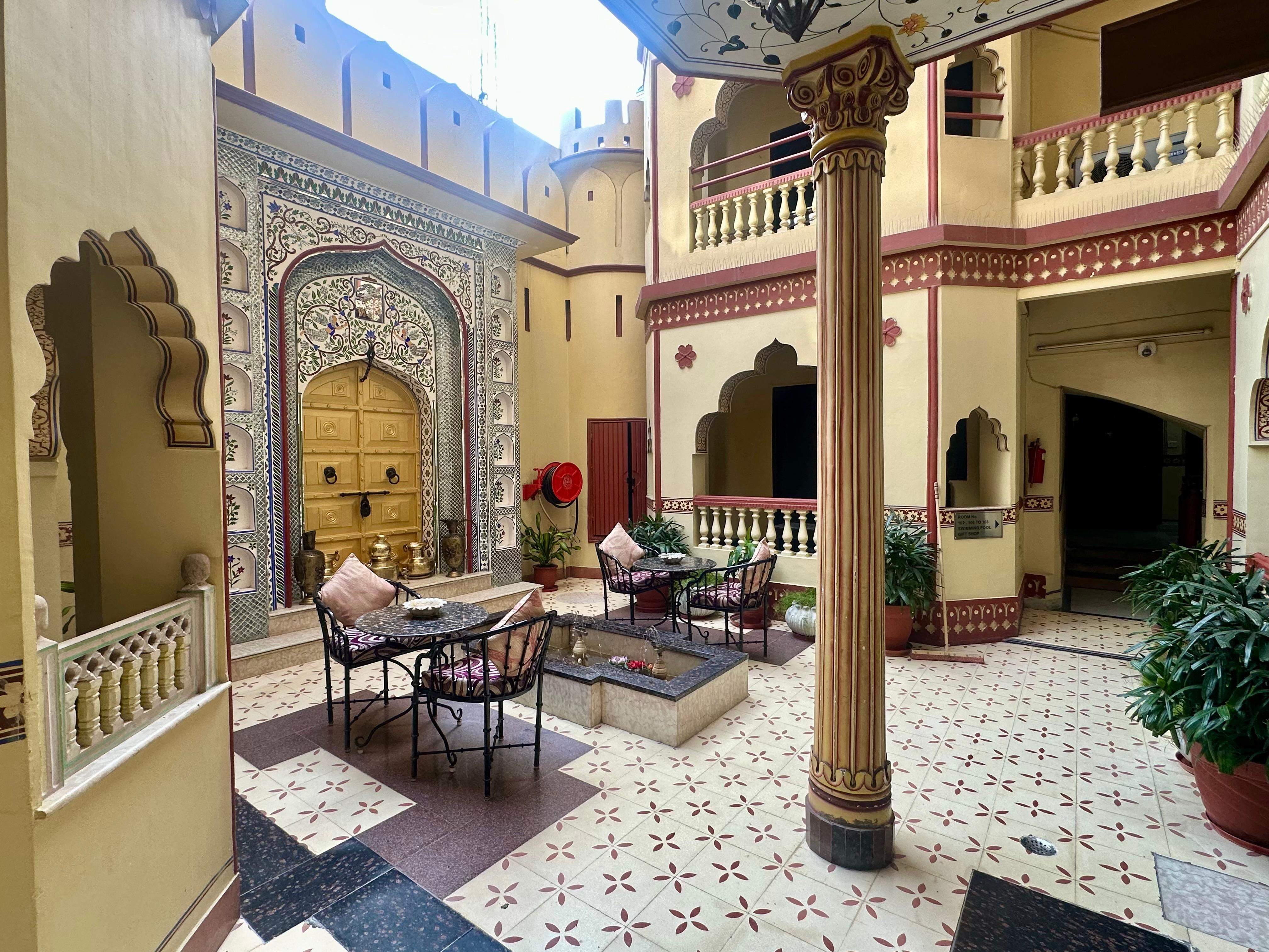 Aufenthaltsbereich im Hotel