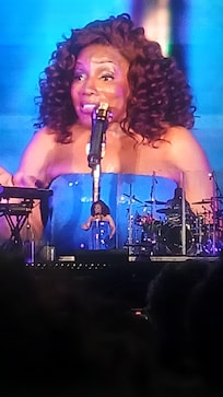 STEPHANIE MILLS