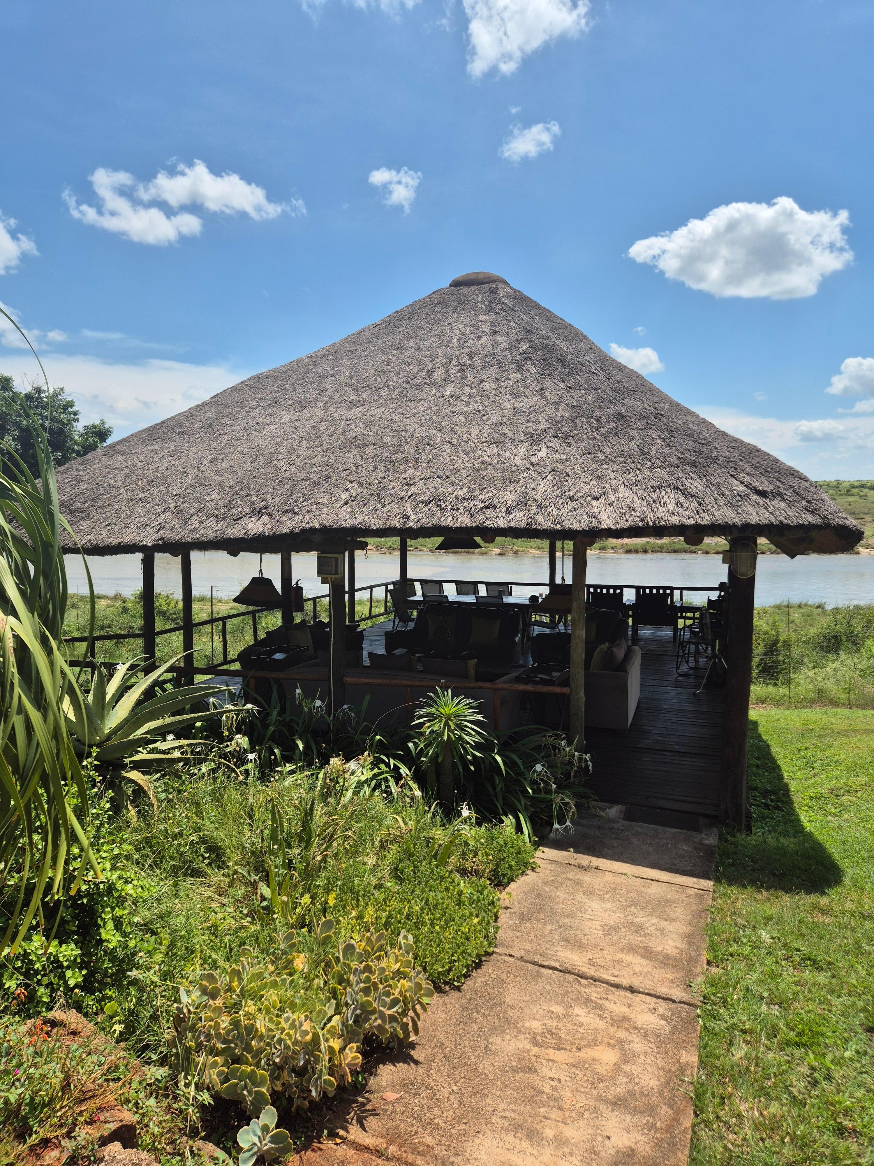 Aussichtplattform/Hütte gemütlich ausgestattet