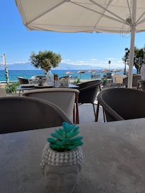 Frühstück auf der Terrasse