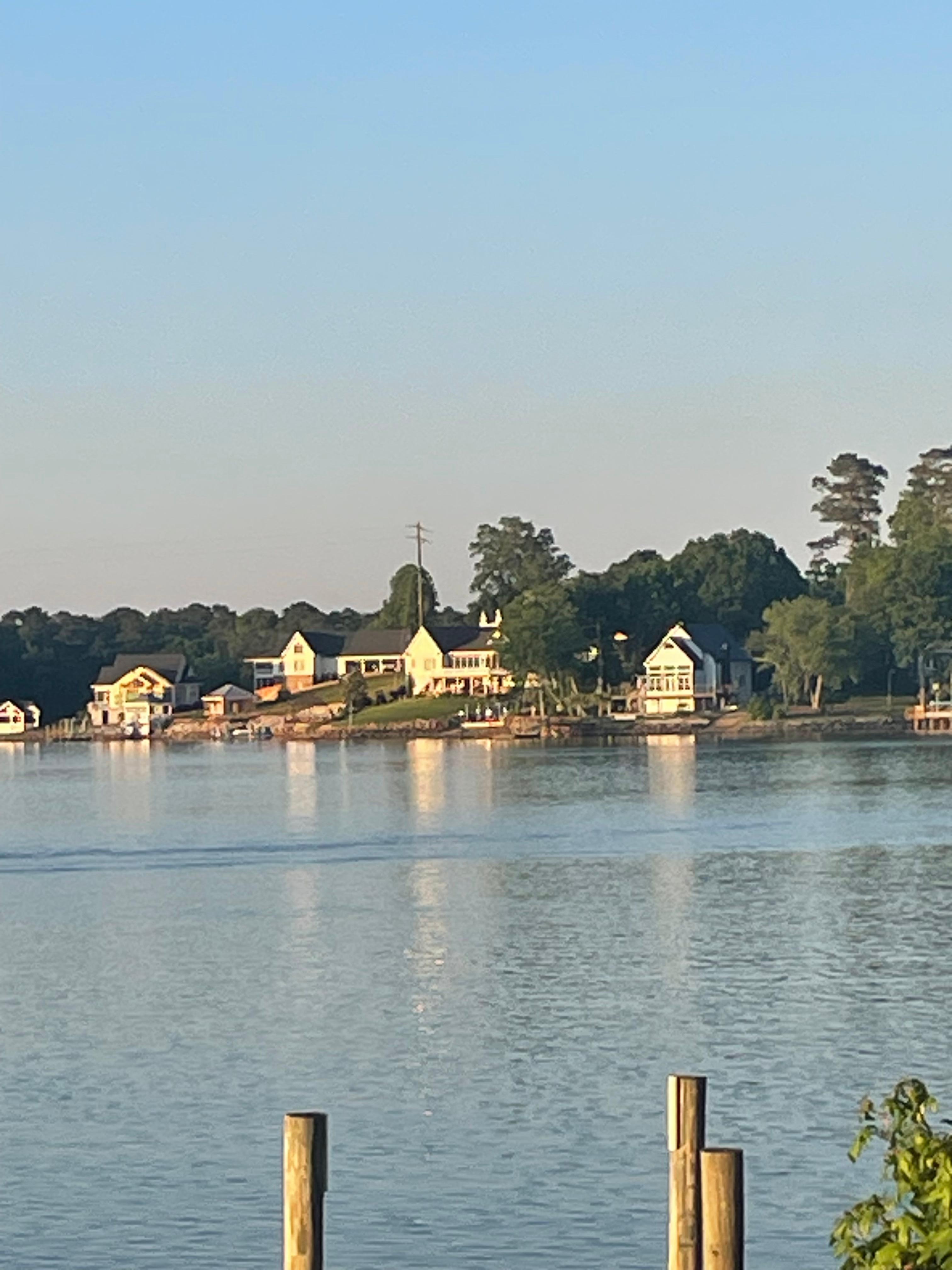 Beautiful house around the lake. 