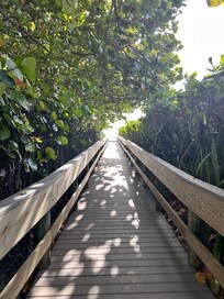 Less than 2min walk from our front door- beach access