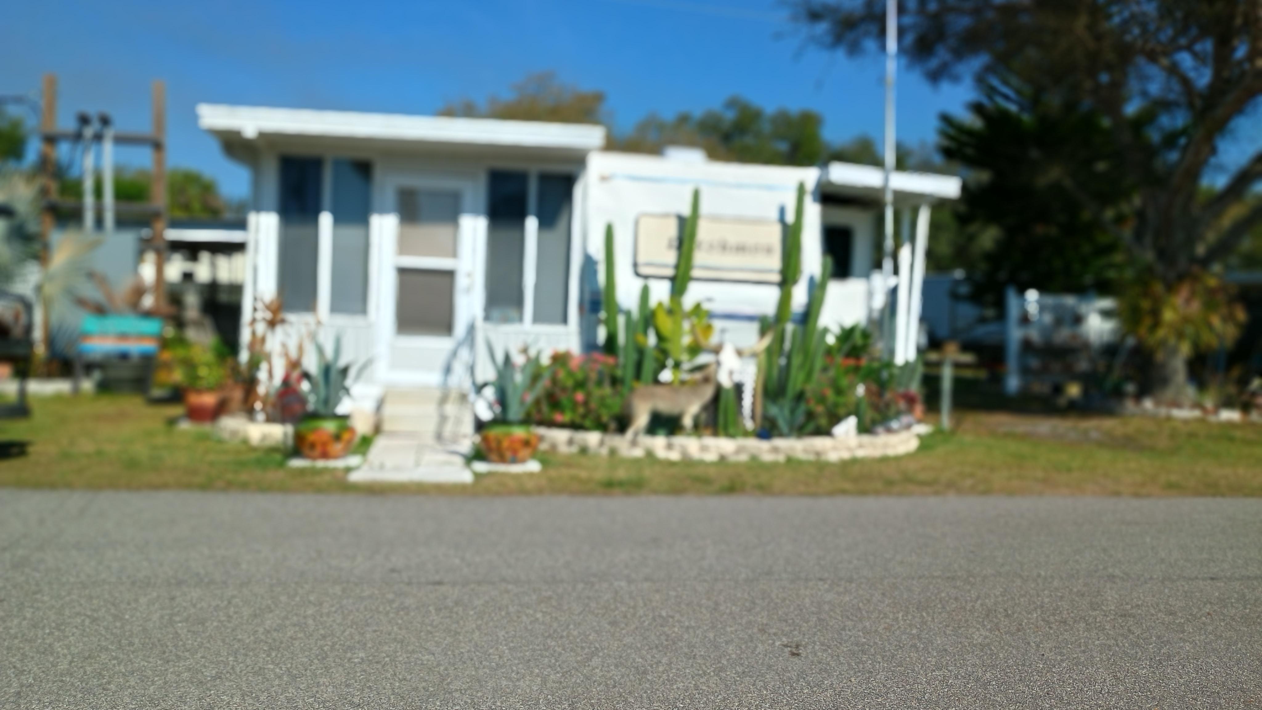 A neighborhood garden in  Aruba resort r/v park