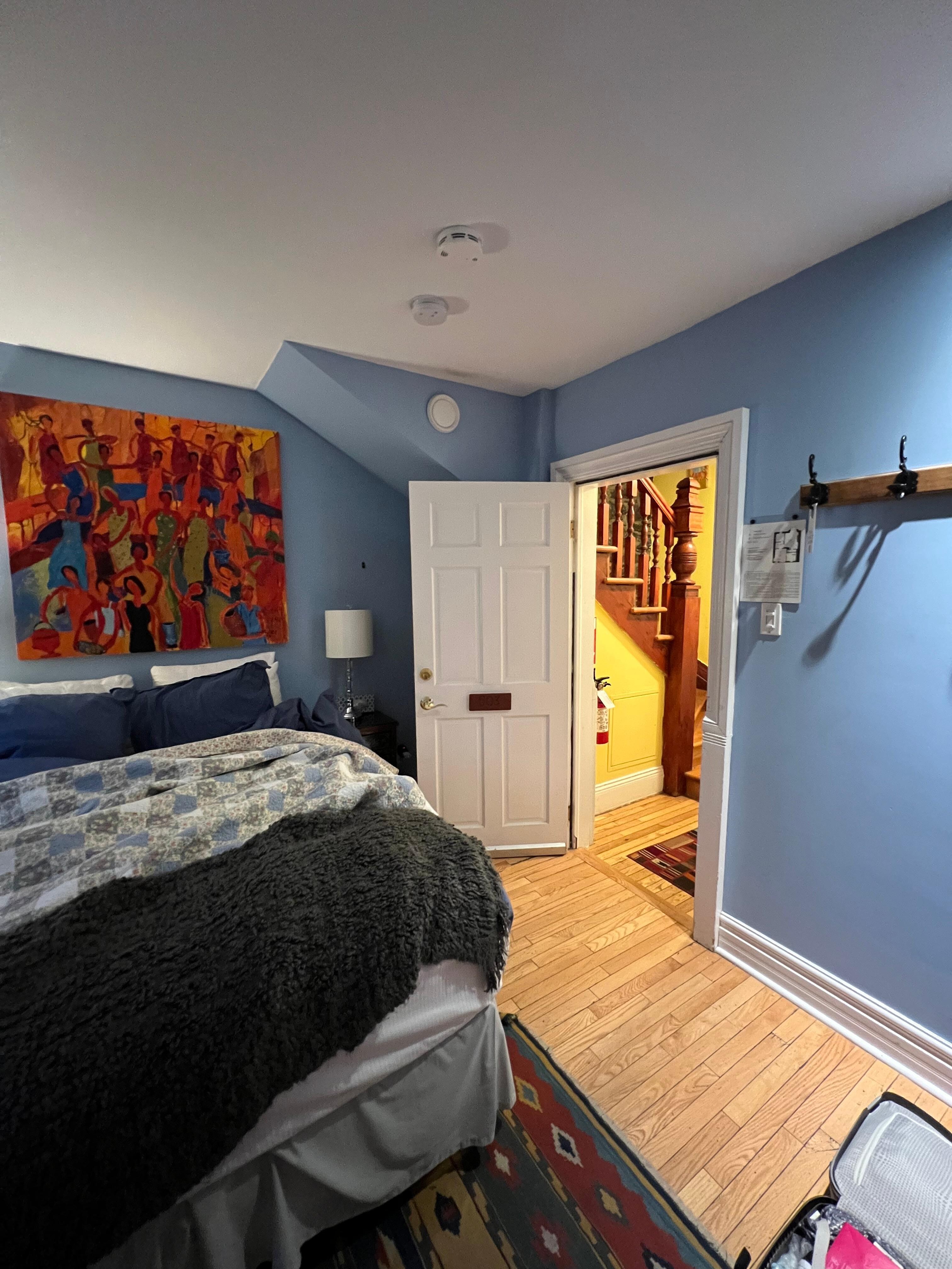 Noise from stairs just above the headbord
