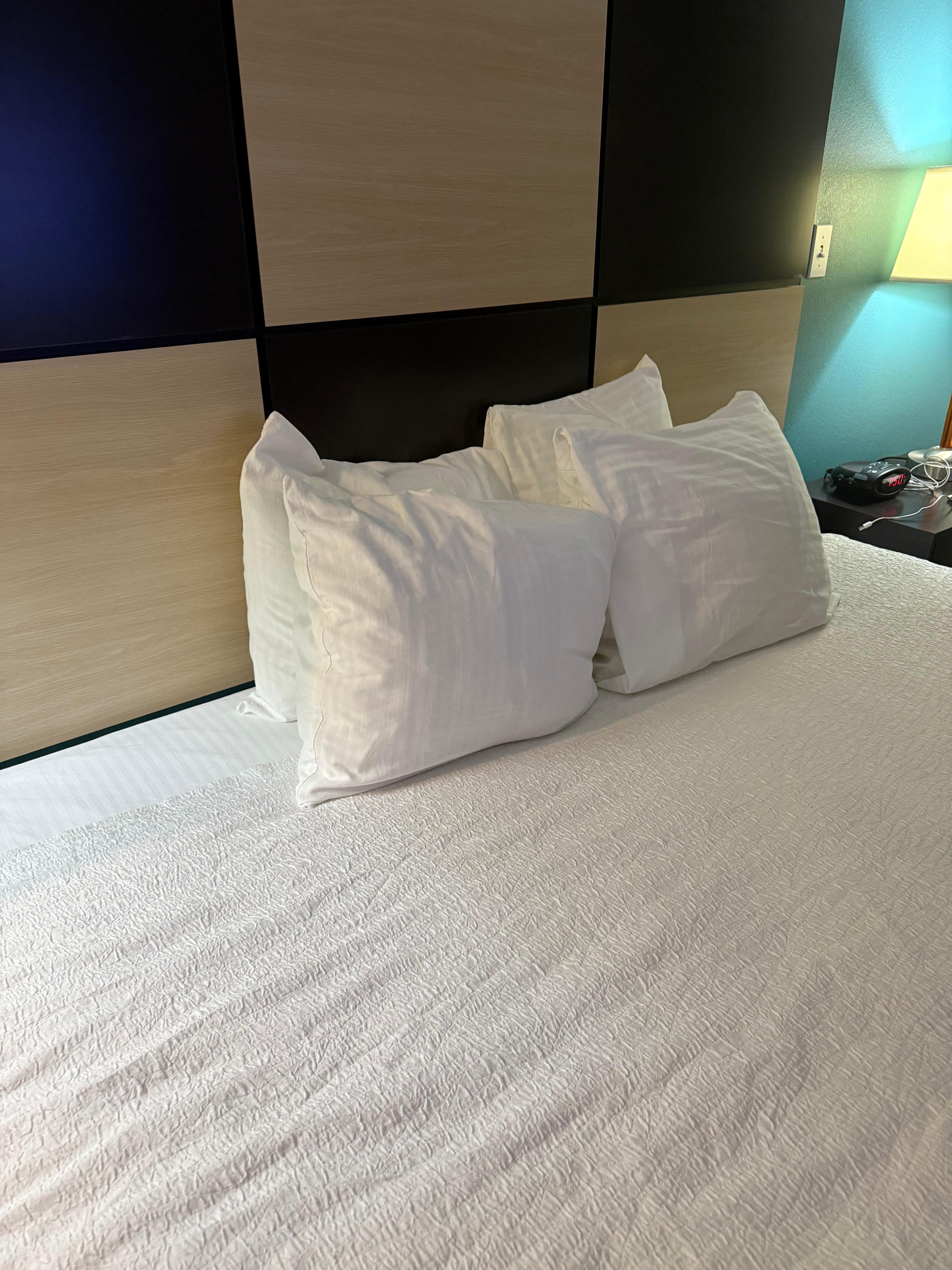 Very small pillows for a king size bed 