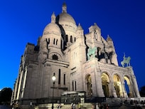 Sacre coeur just around the corner
