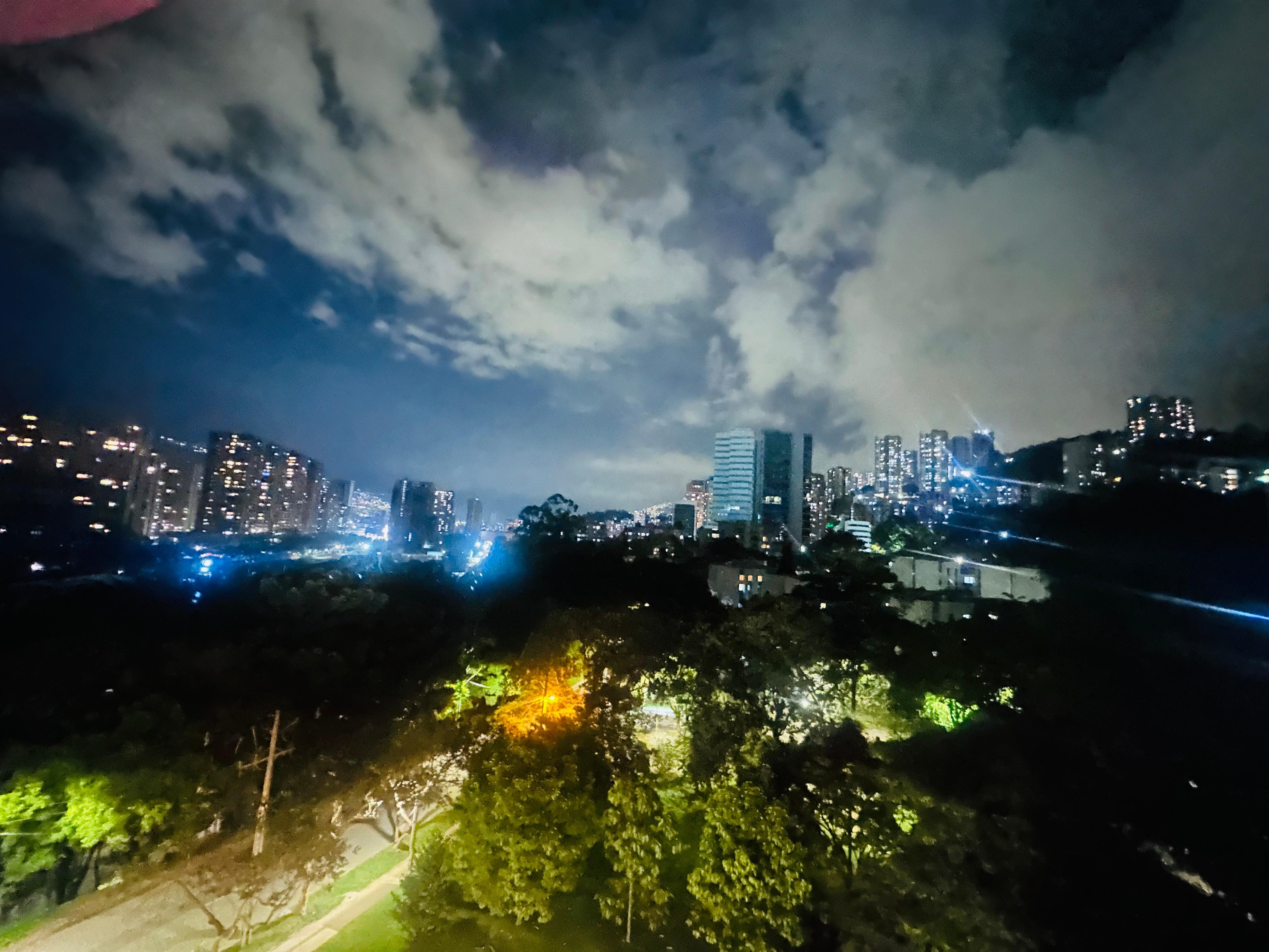 Lindo panorama desde el balcón de la habitación 