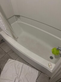 This was after I cleaned the bathroom. Which still looks like it needed more work. And this was after I scrubbed it for about an hour, after our sight seeing getting back to the room at about 10 pm