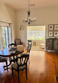 Nice dining and sun room