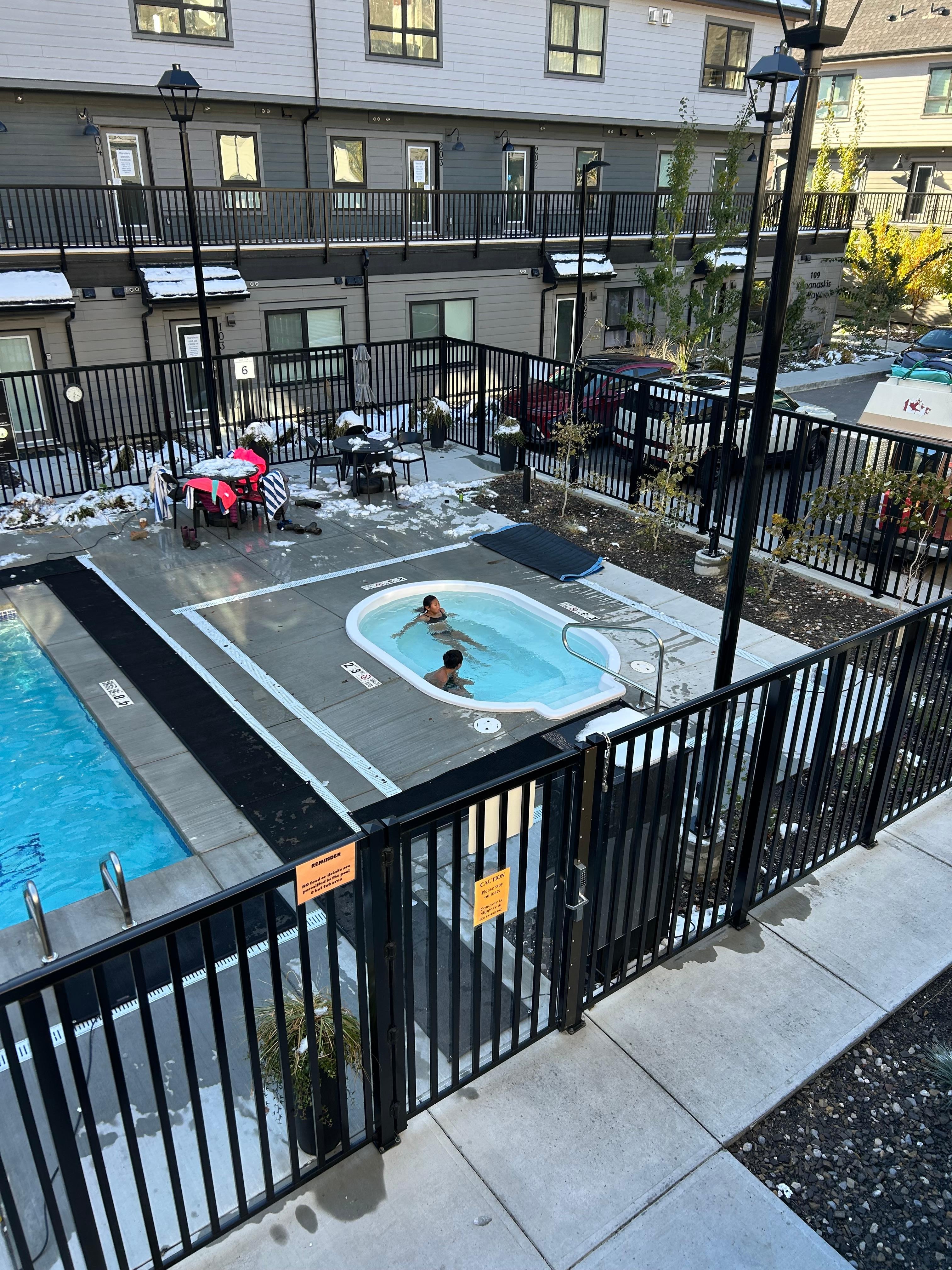 Pool and hot tub clean and warm. 