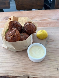 Tim Bit Dungeness Crab Cakes