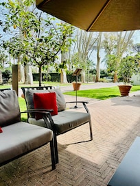 Lovely reception outdoor/indoor waiting area