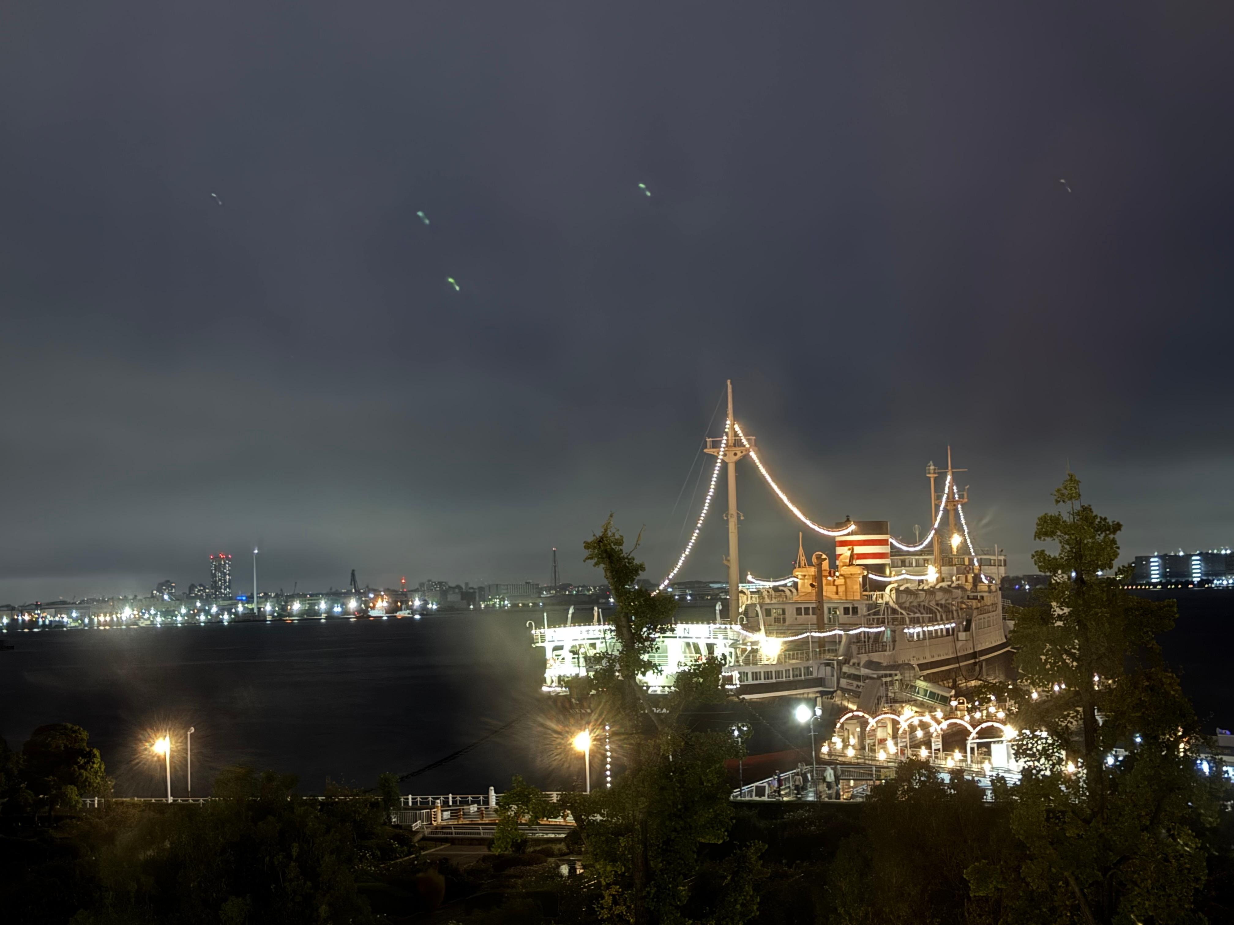 部屋から氷川丸
