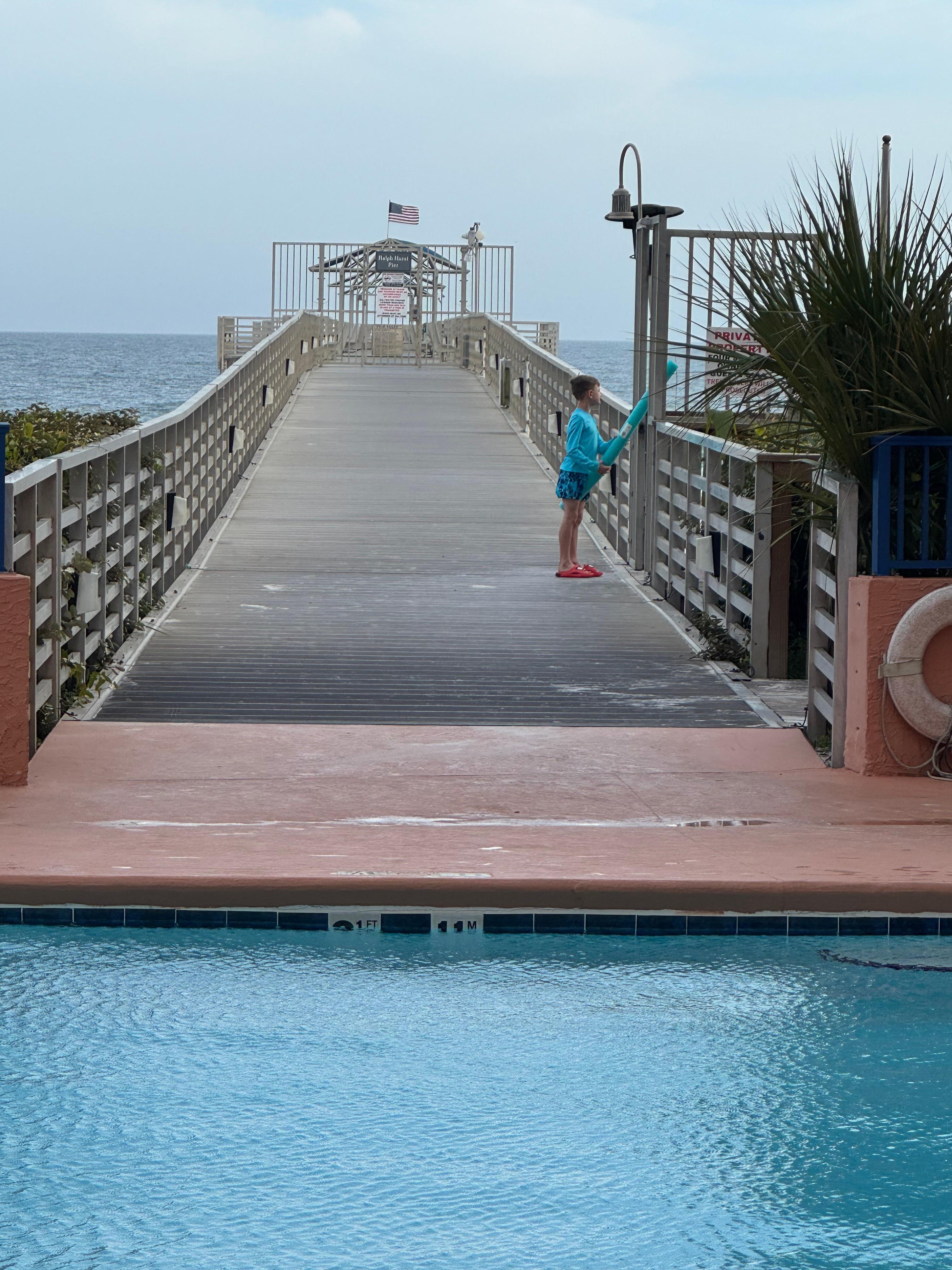 The pool that leads right out to the beach