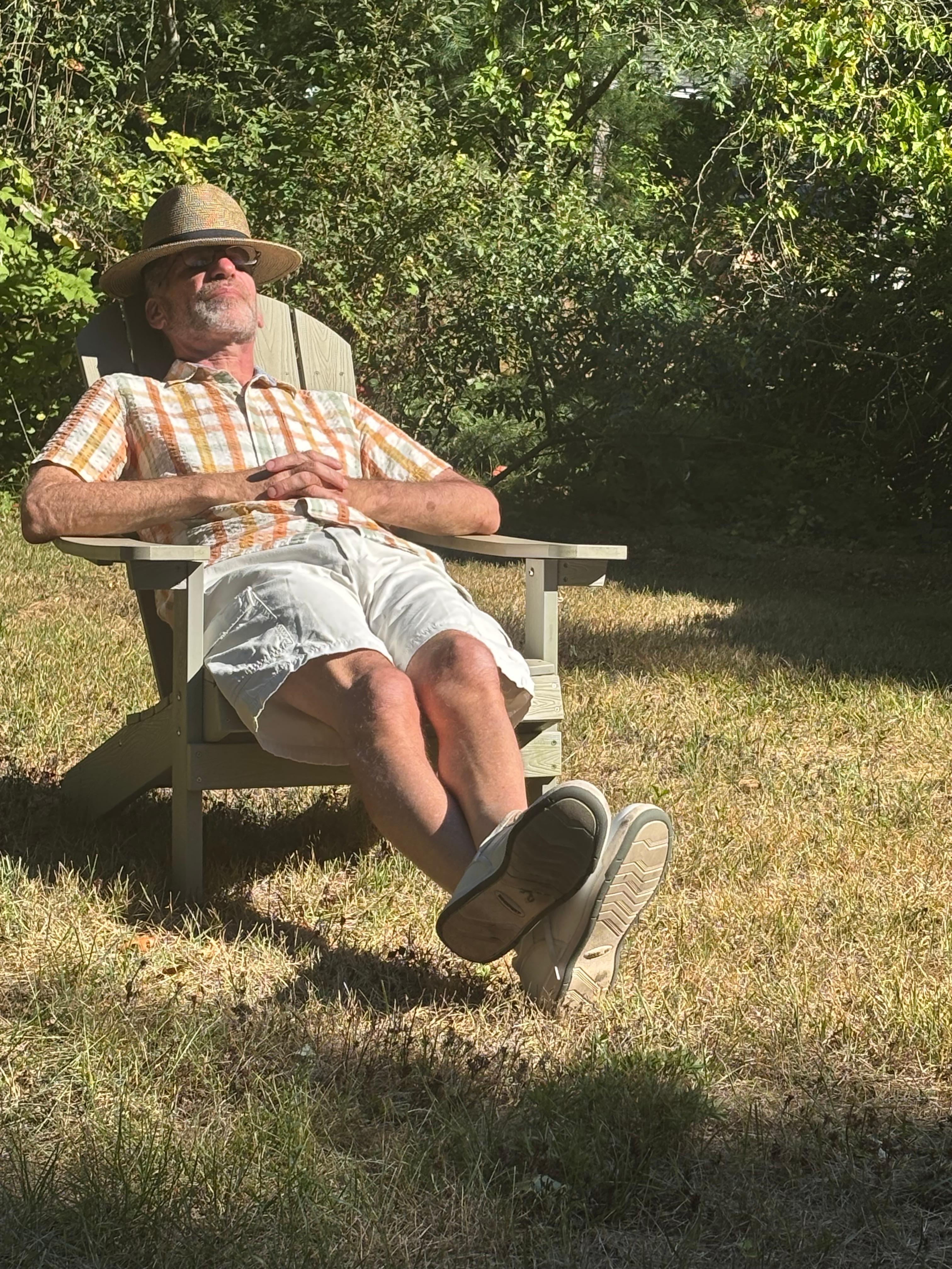 After traveling on the free bus across the street, it seemed like time for a snooze on the front lawn tucked behind the ample hedges.