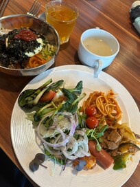 朝食 breakfast 
カップラーメンもありました。