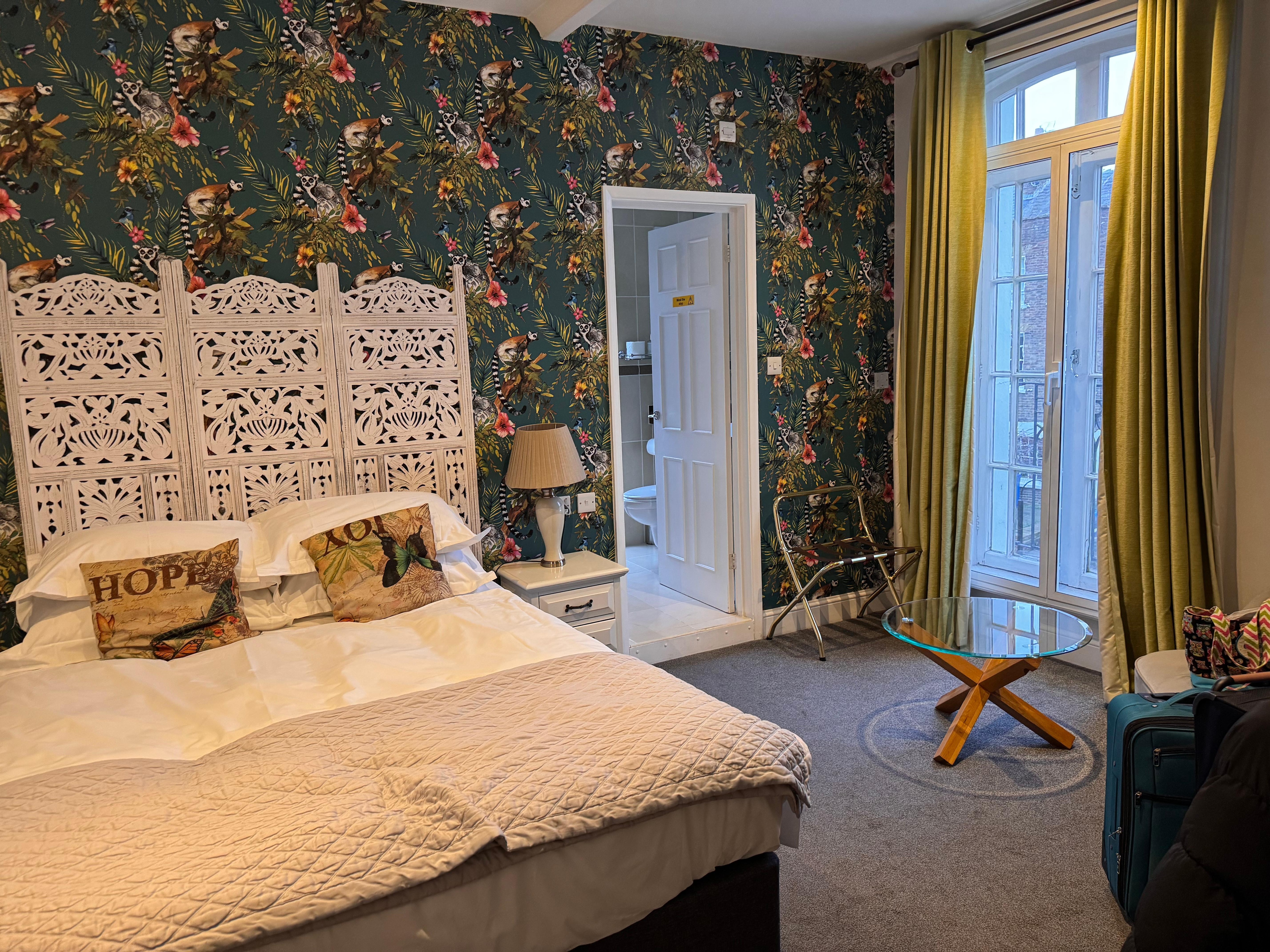 Fire exit in bathroom  😆