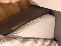 Sur matelas ajouter pour masquer mauvais état du matelas