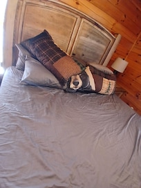 Very wrinkled sheets. Bed looks like it was already slept in.