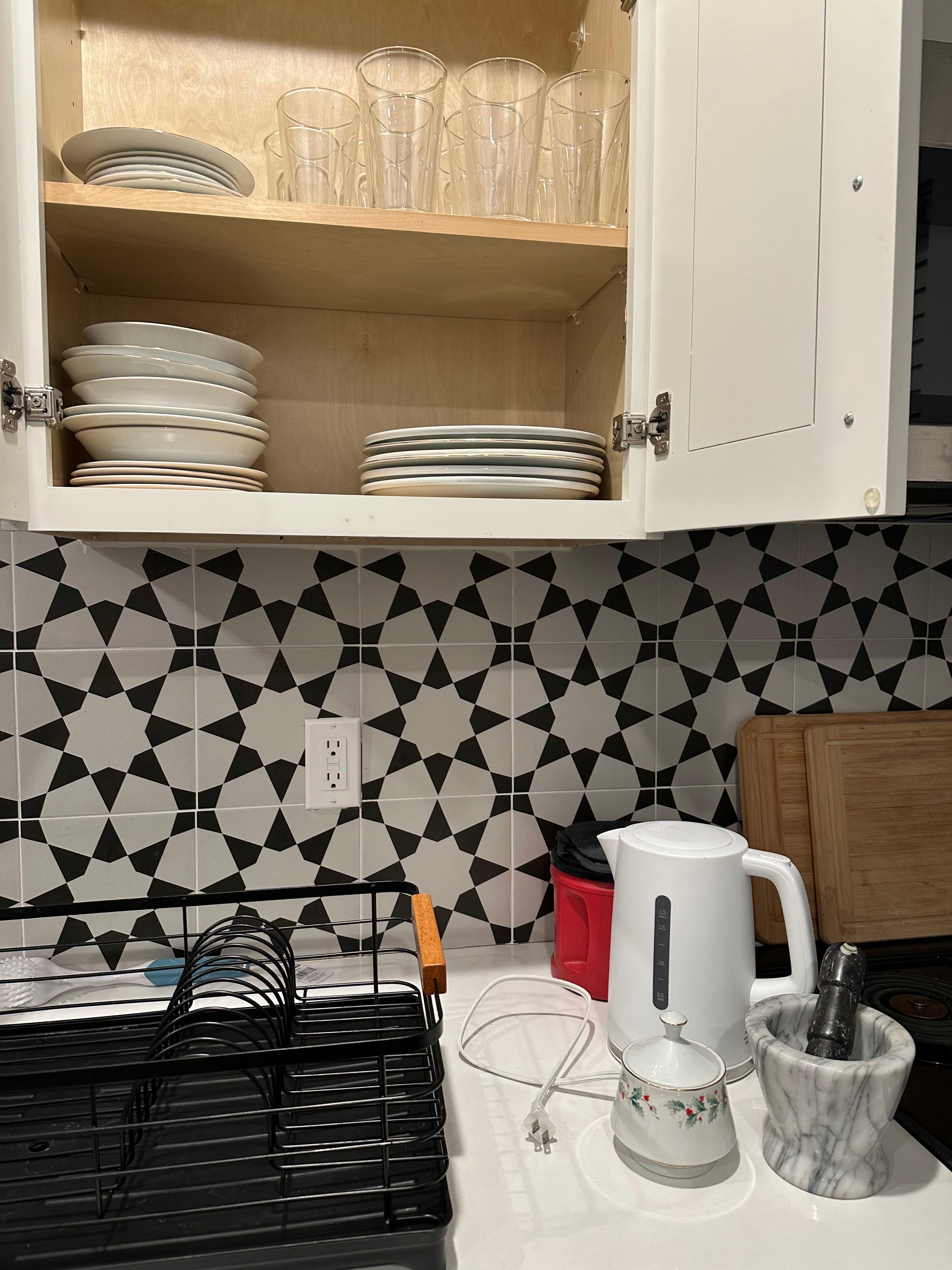 No coffee pot or mugs. Just a tea kettle.