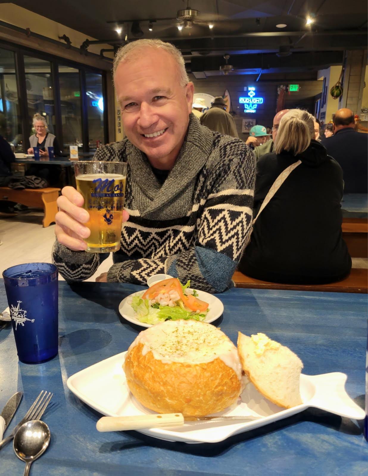 Chowder bowl at Mo’s w/side salad and Coord Light. 