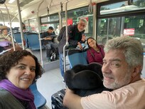 Ônibus estação de trem para o hotel.