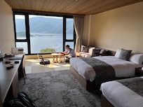 Western room with tatami area