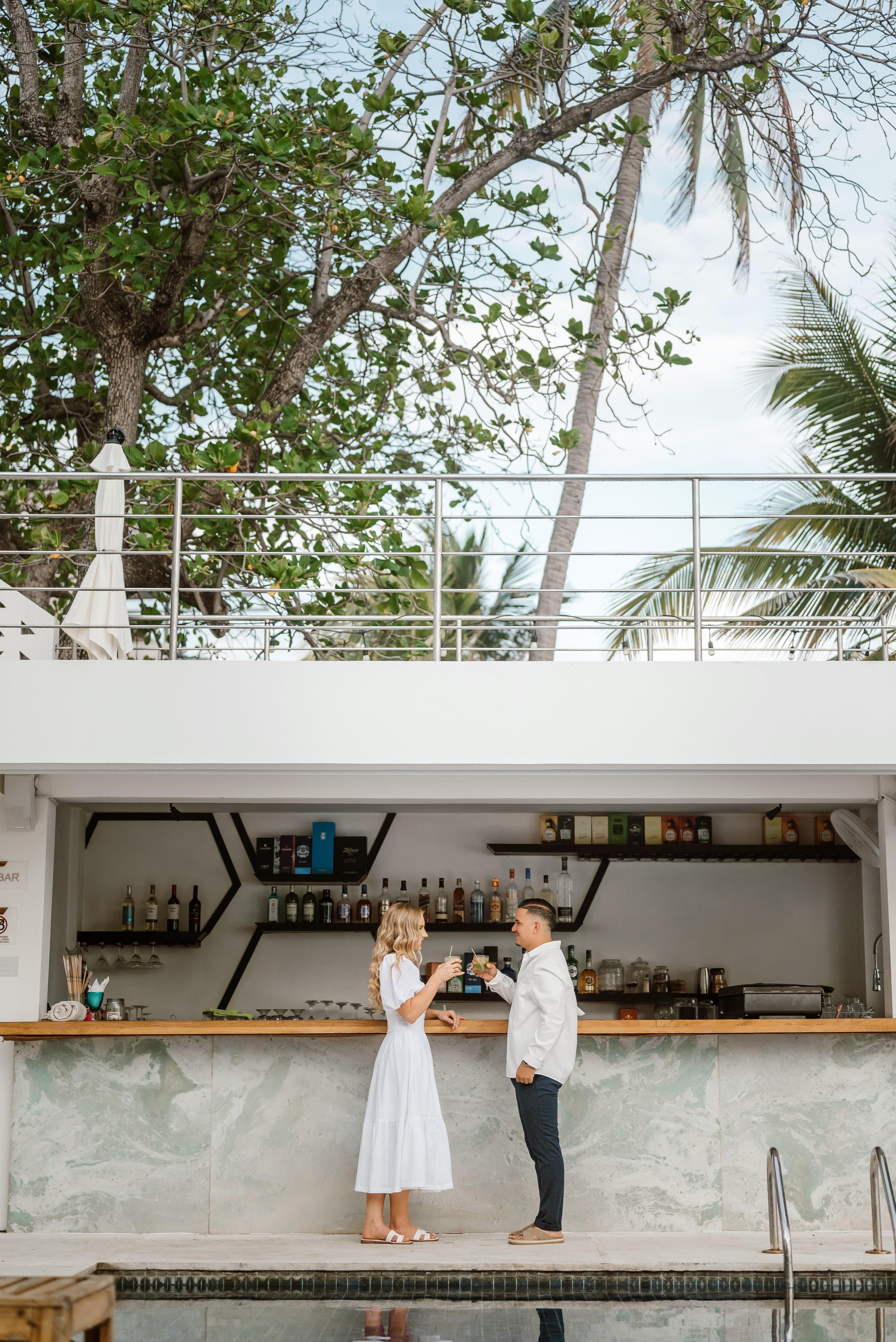 Poolside bar