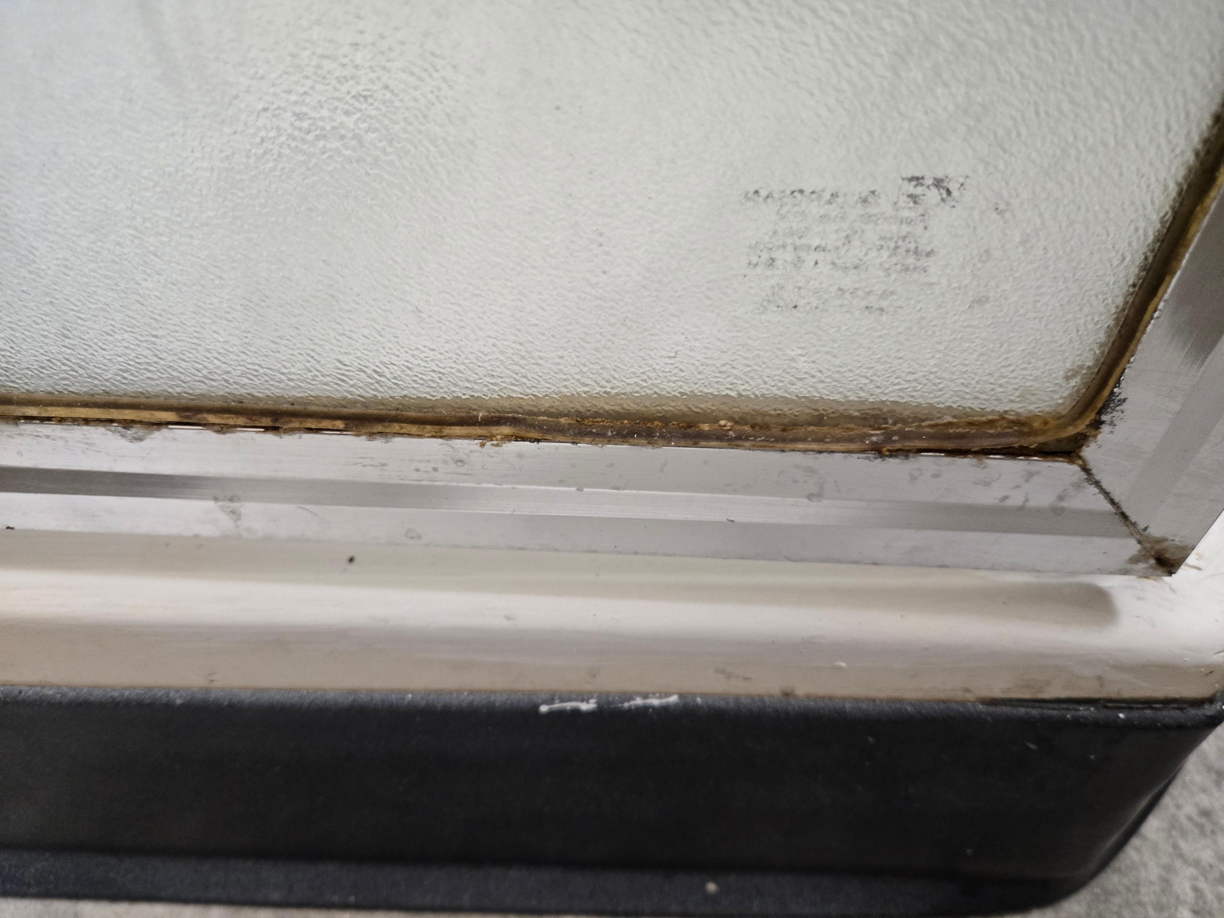 Linens appeared clean but the bed was not properly made. The bathroom was gross.
