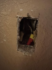 Missing switch who does that and doesn’t cover the hole