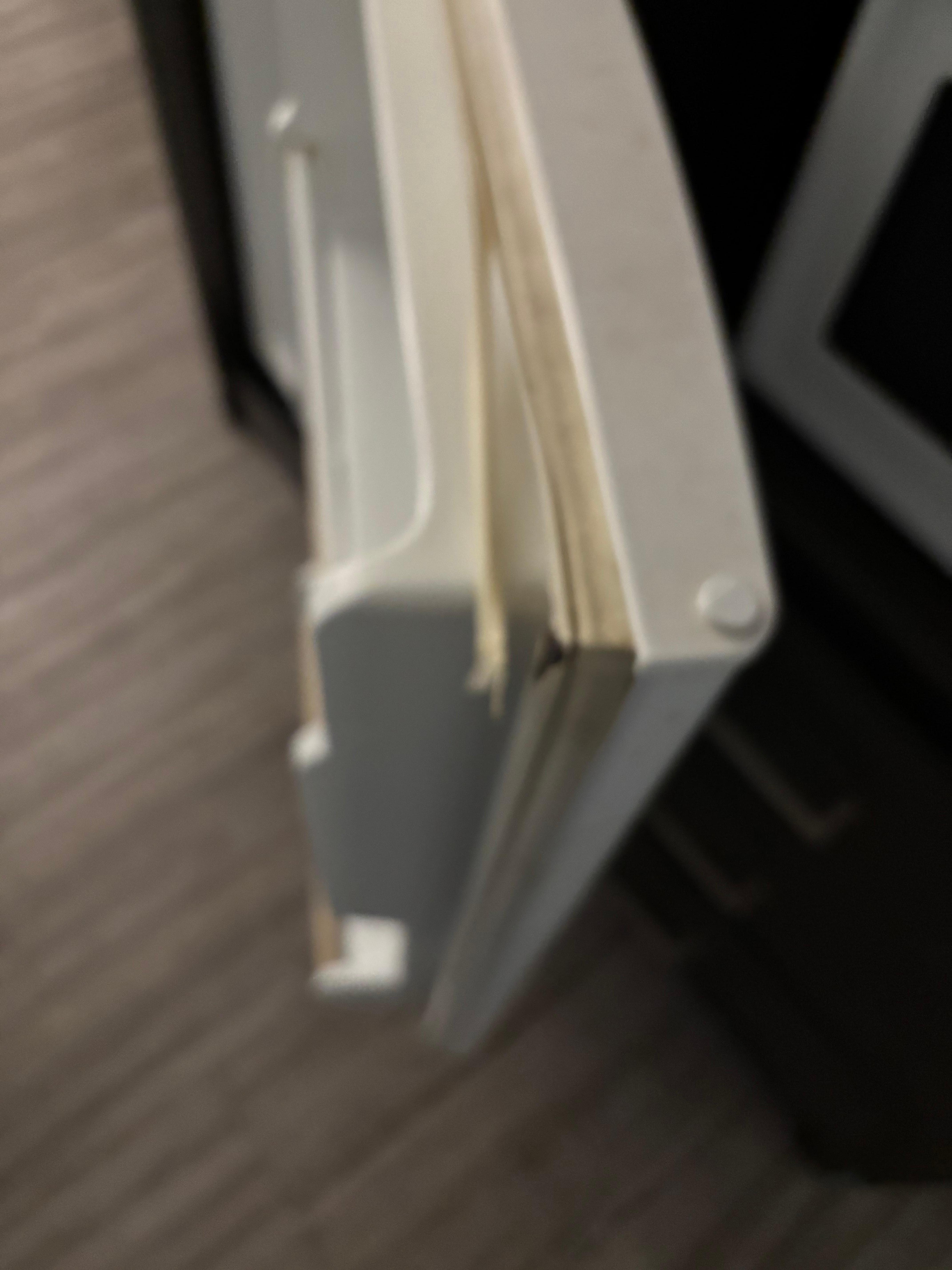 Broken seal refrigerator 