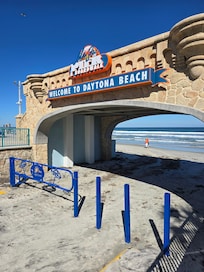 Only 90 minutes from the home but doable Drive!