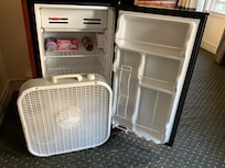 Air conditioning might have worked if the fridge worked