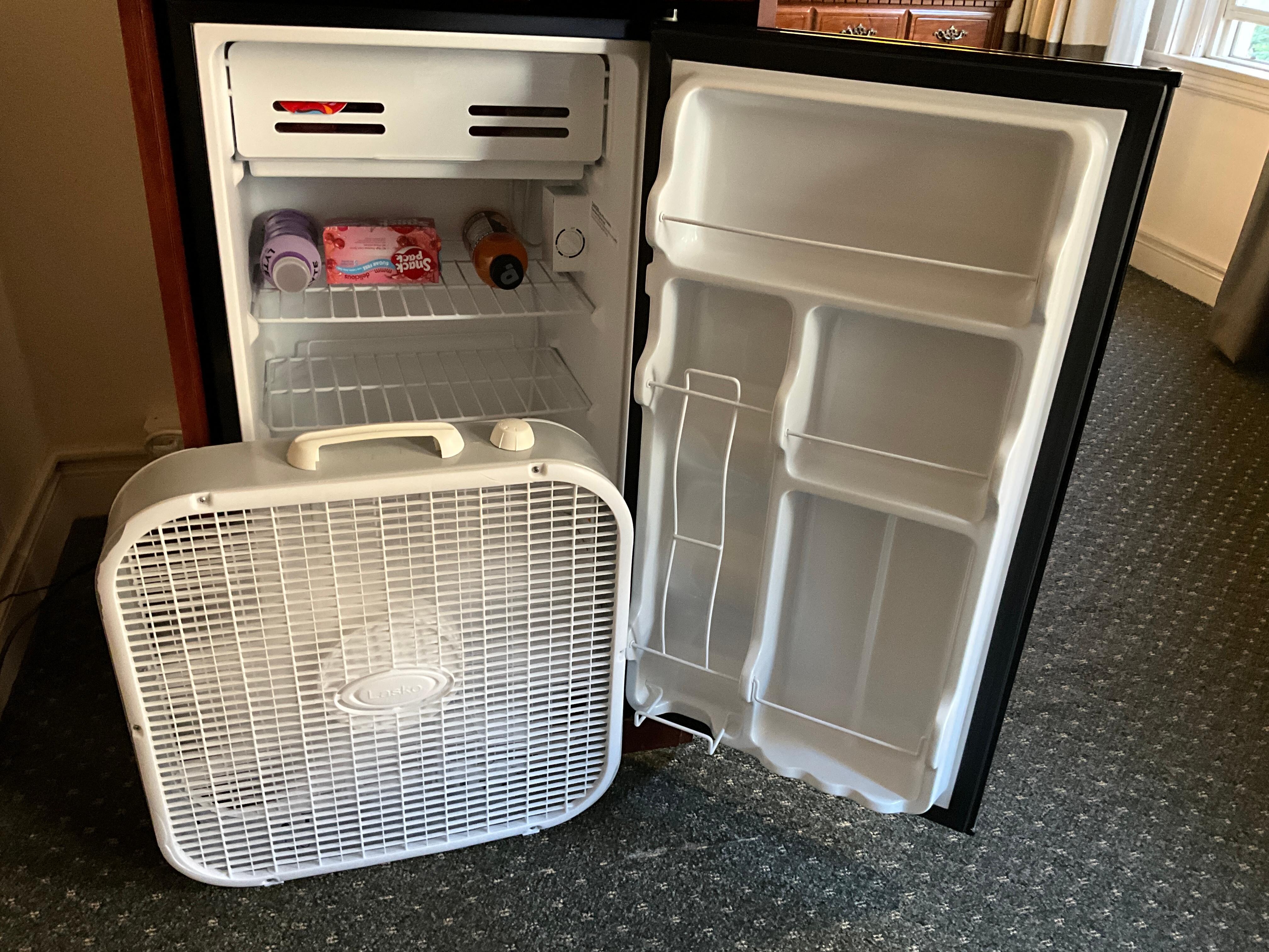 Air conditioning might have worked if the fridge worked