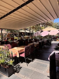 Hotel restaurant outside seating