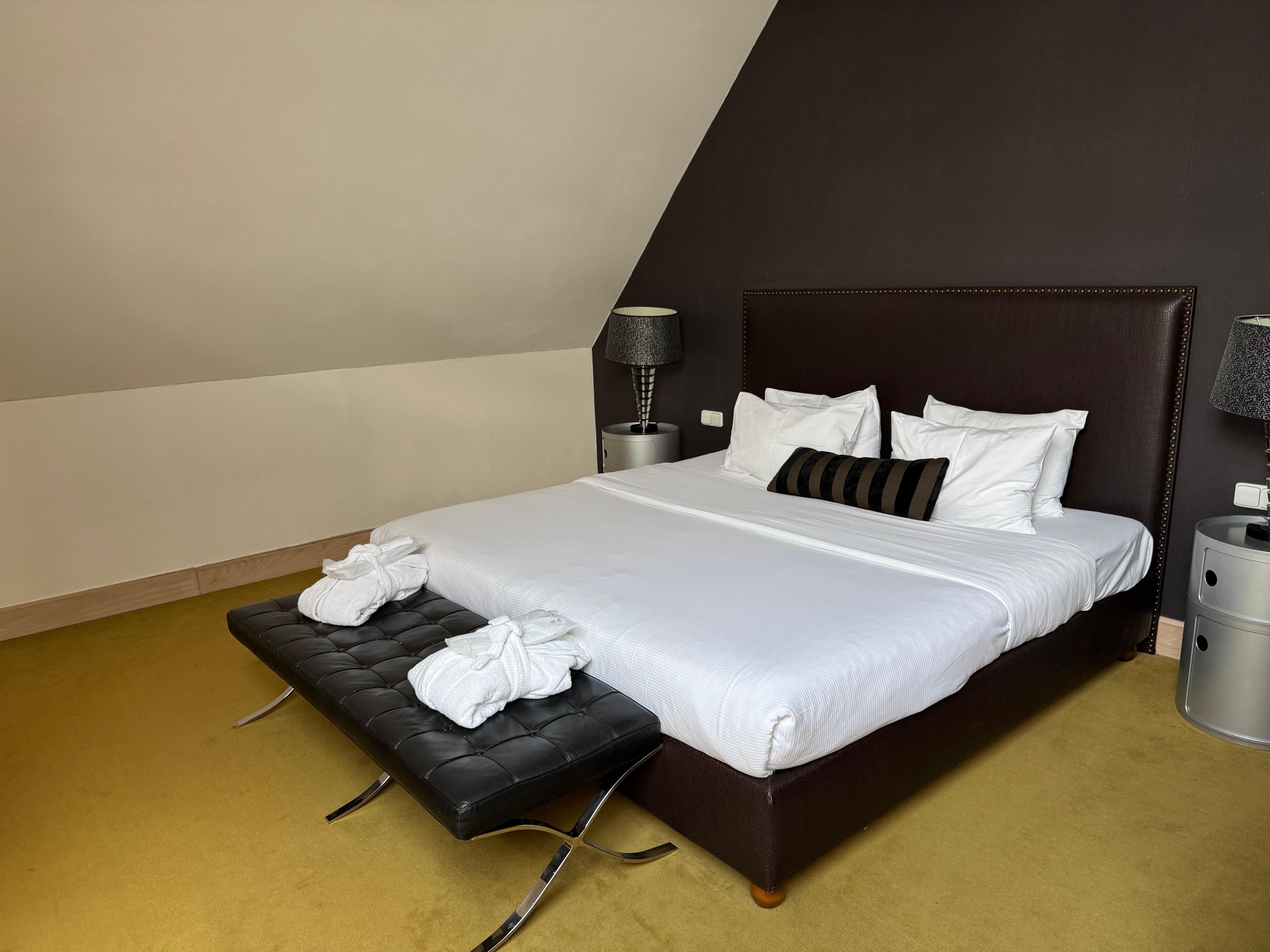 Room 401